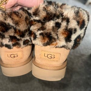 Leopard UGGS